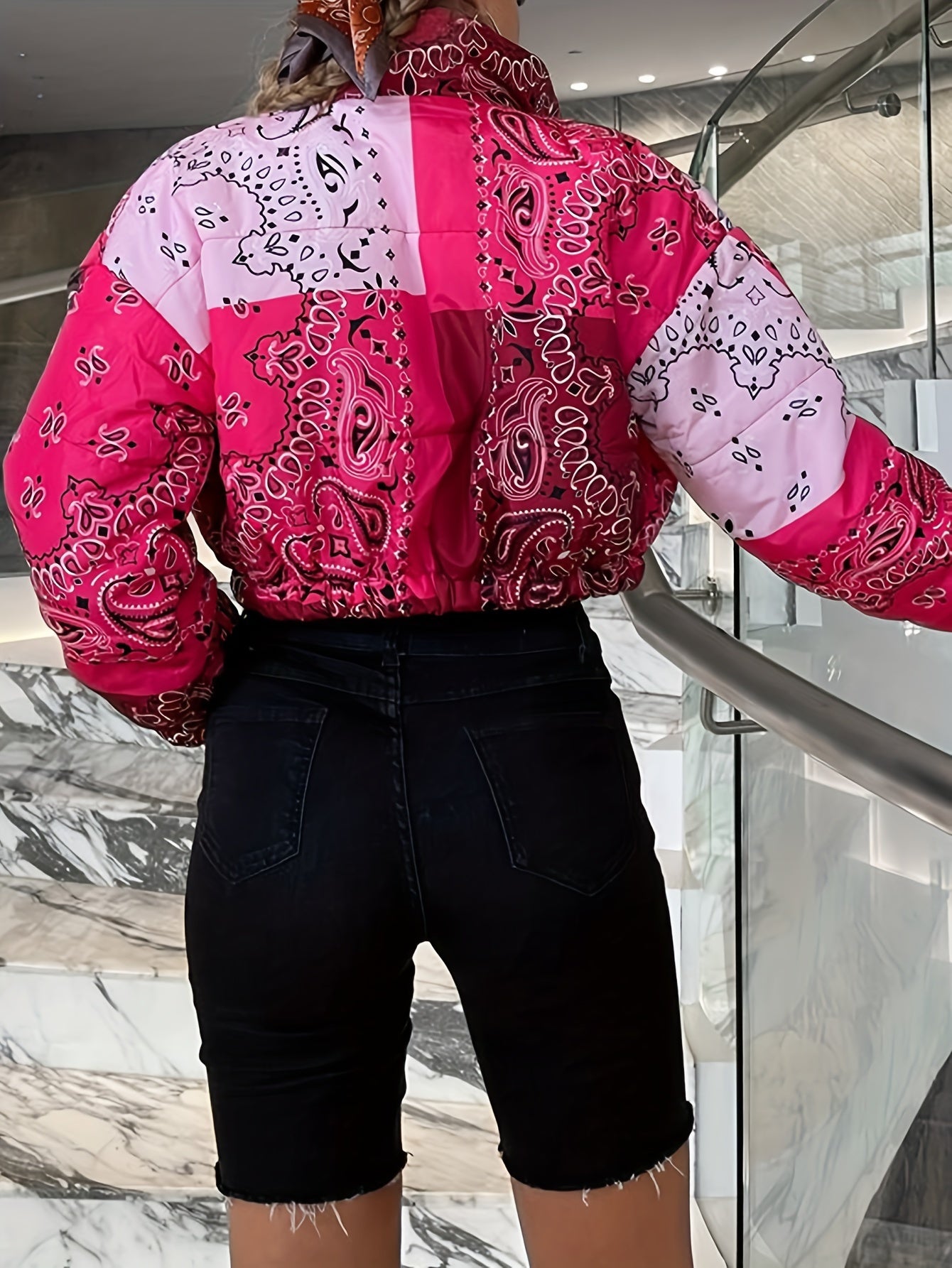 Women's Cropped Puffer Jacket Full Zip Lightweight Short Winter Coat - Water-Resistant & Windproof - For Women - Perfect for Cold Weather & Outdoor Activities - Ideal Gift for Winter Holidays