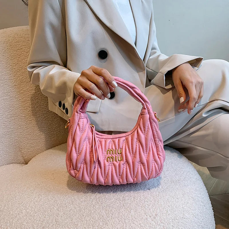 22cmnPleated Clouds handbag